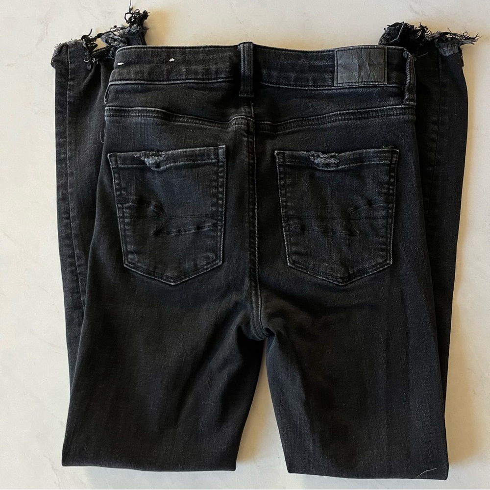 AE Distress Jeans